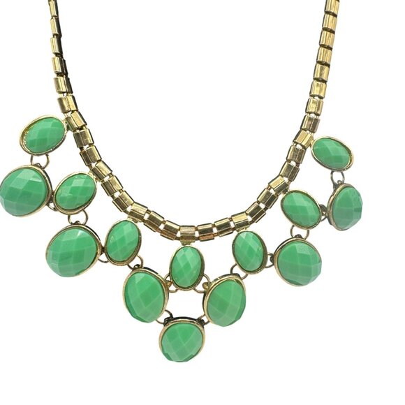 Gold Tone Statement Necklace Green Faceted Acrylic Stones Bib Design - Picture 2 of 9